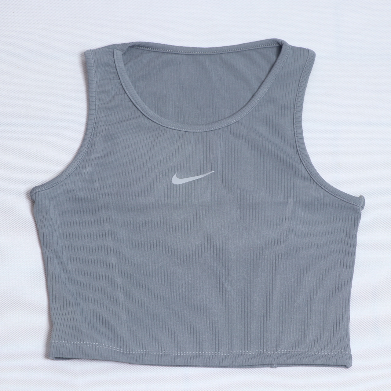 تاپ کراپ Nike — تصویر ۸