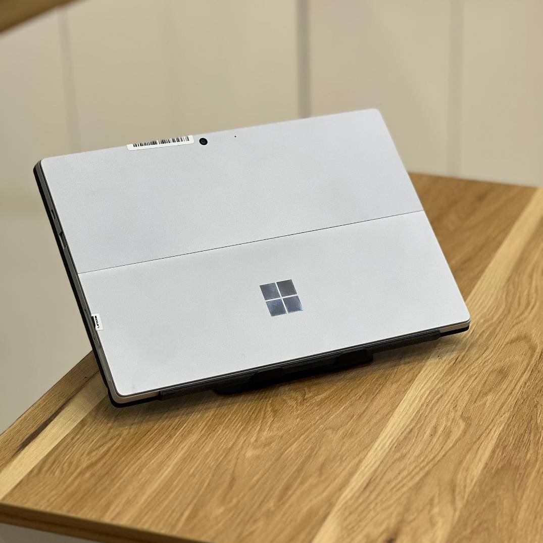 تبلت 12 اینچی سرفیس مایکروسافت مدل Surface Pro 7 Plus: i7 1165G7-16GB-256GB SSD-Iris Xe (همراه کیبورد) — تصویر ۷