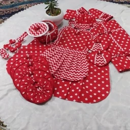 ست سرویس آشپزخانه پارچه ای عروس قرمز ستاره ای و زیکزاک 18تیکه — تصویر ۳