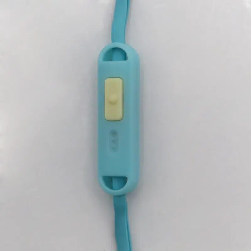 هندزفری سیم دار مدل گربه ای کد YPAB-MC-136 — تصویر ۴