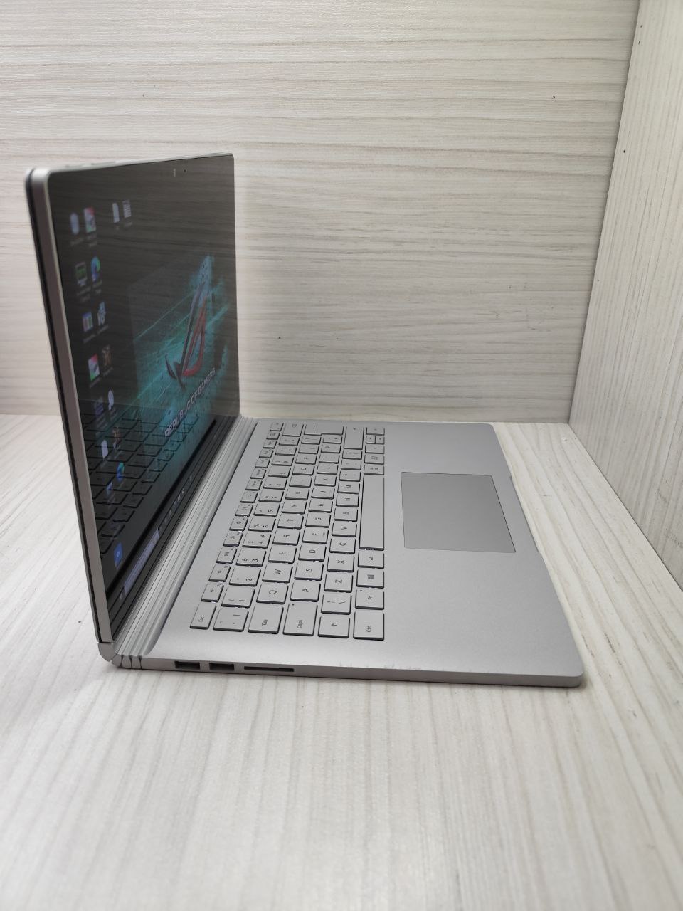 لپتاپ سرفیس بوک2 Surface Book2 i7 8650U — تصویر ۵