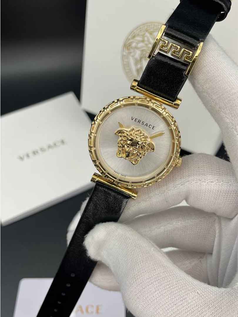 ساعت مچی زنانه ورساچه گرکا بند مشکی دور طلایی صفحه سفیدVersace Greca Full black Around gold2024