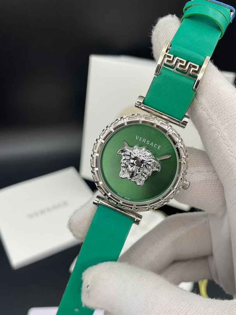 ساعت مچی زنانه ورساچه گرکا تمام سبز دور نقره ای Versace Greca Full Green Around selver2024