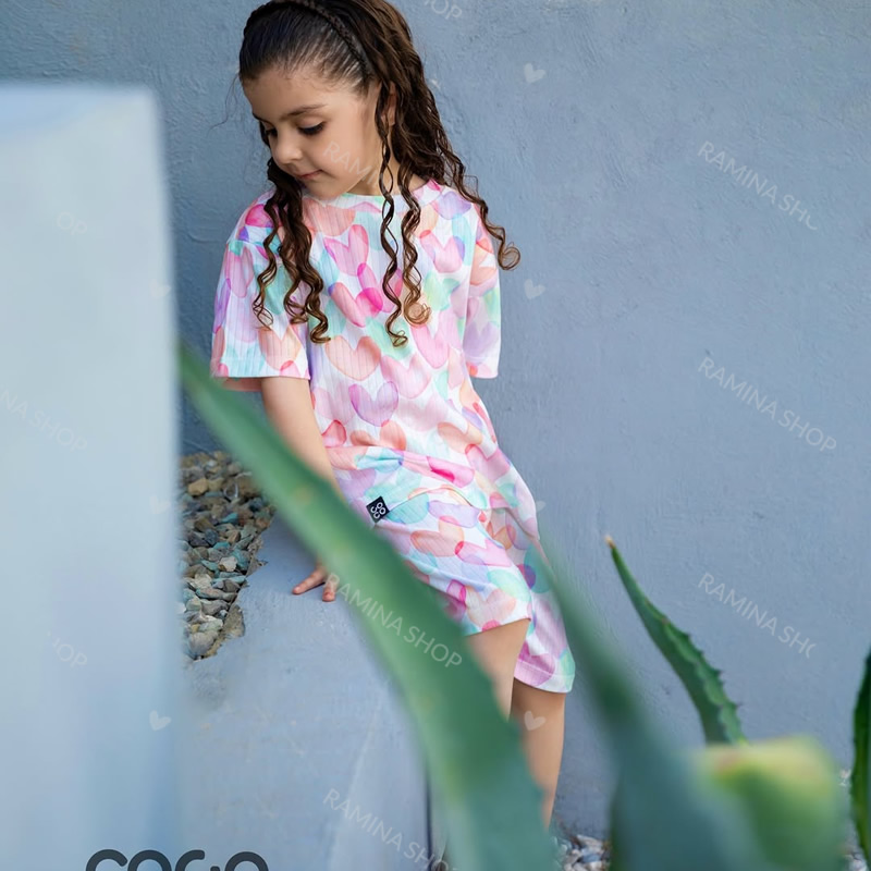 ست تیشرت شلوارک بچه گانه دخترانه طرح قلب رنگی کوکو Coco — تصویر ۳