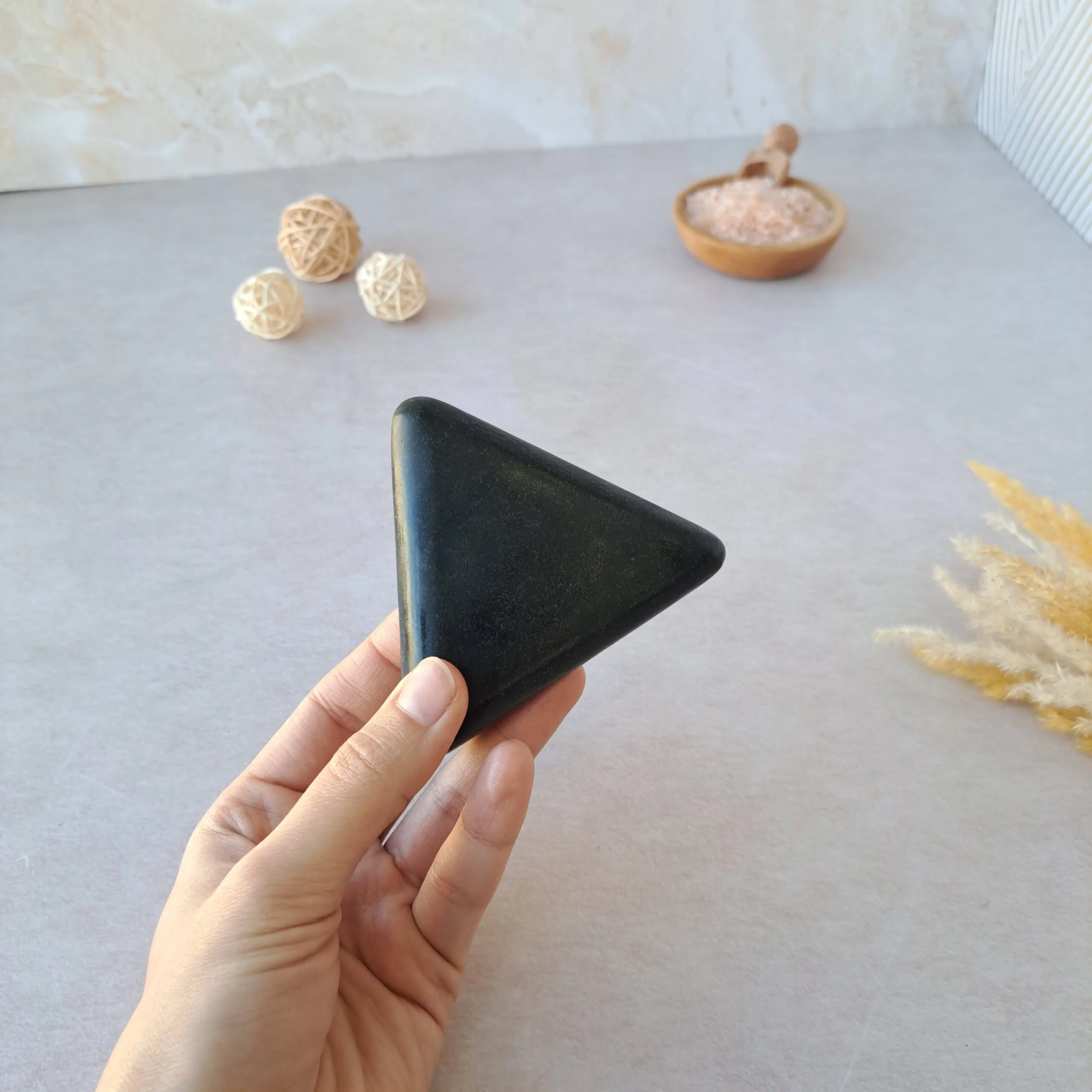سنگ داغ ماساژ طرح مثلثی — تصویر ۴
