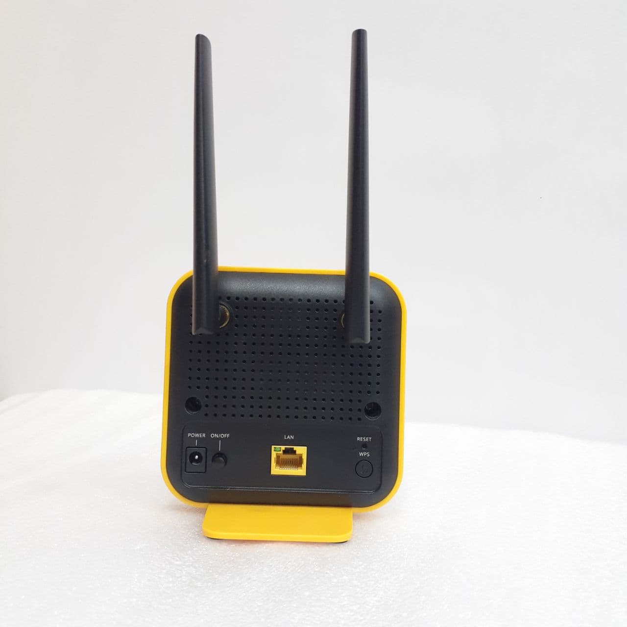 مودم 3G/4G ایرانسل مدل FD-I40 A1 — تصویر ۳