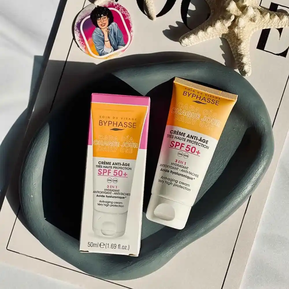 کرم ضدآفتاب بی رنگ بایفاس +50 spf حجم 50 میل