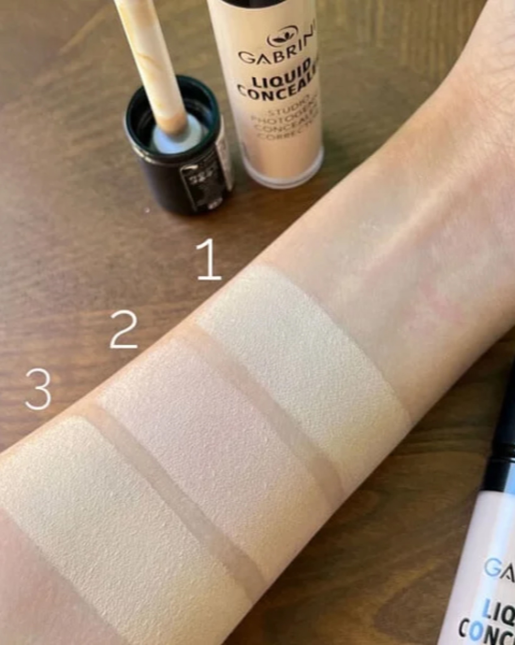 کانسیلر مایع گابرینی Gabrini Liquid Concealer؛ پوششی طبیعی برای پوستی بی‌نقص — تصویر ۳