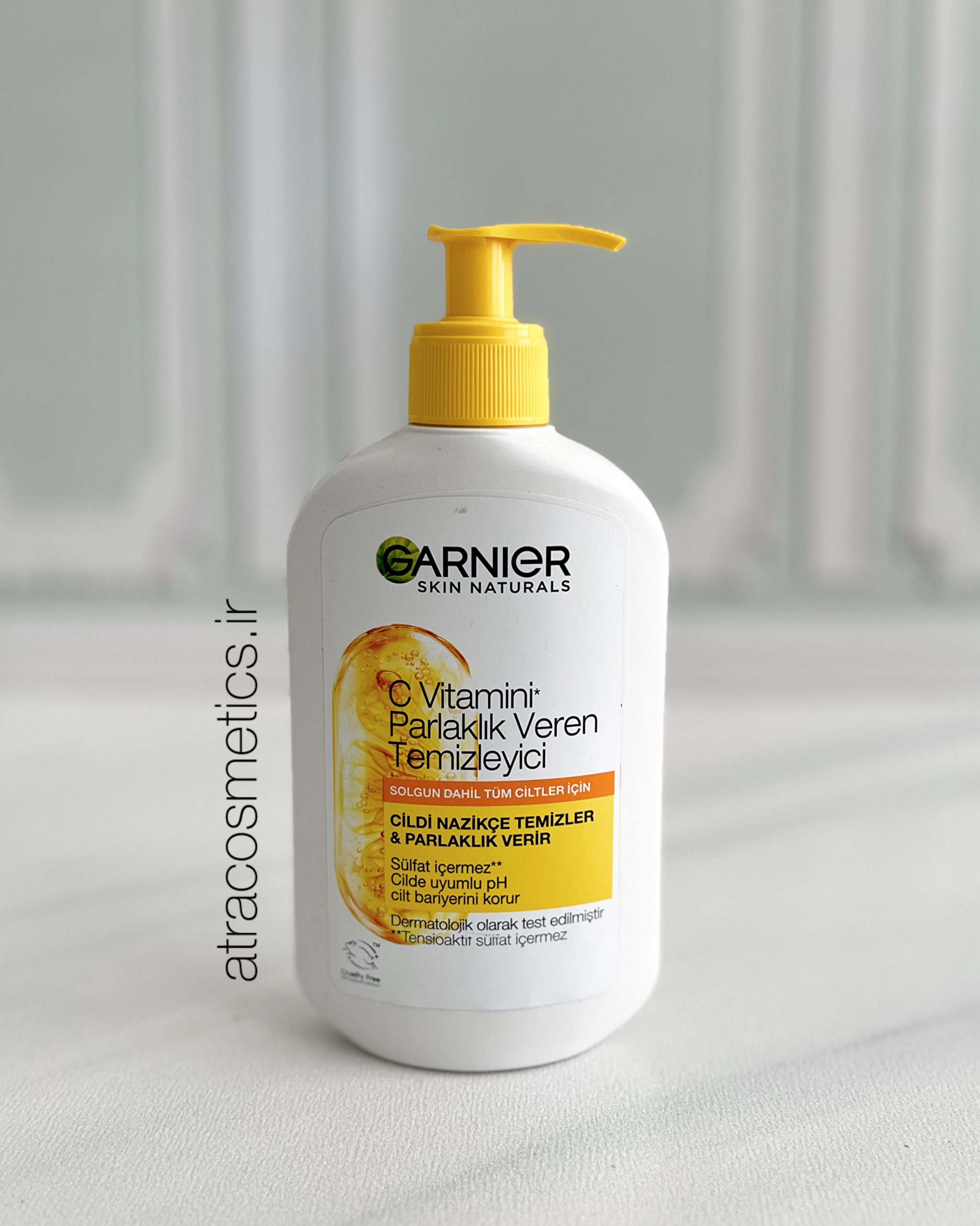 شوینده ویتامین C گارنیر Garnier Bright Complete Vitamin C Gel Face Wash