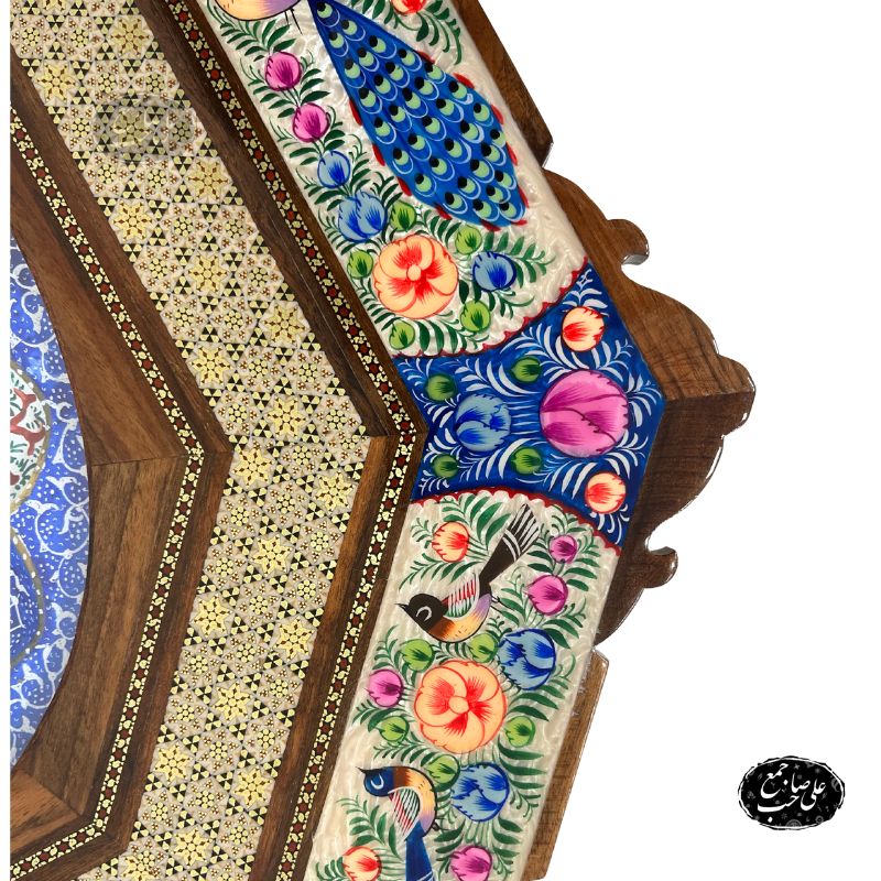 ساعت دیواری خاتم و مینا بیضی با نقاشی گل و مرغ — تصویر ۵
