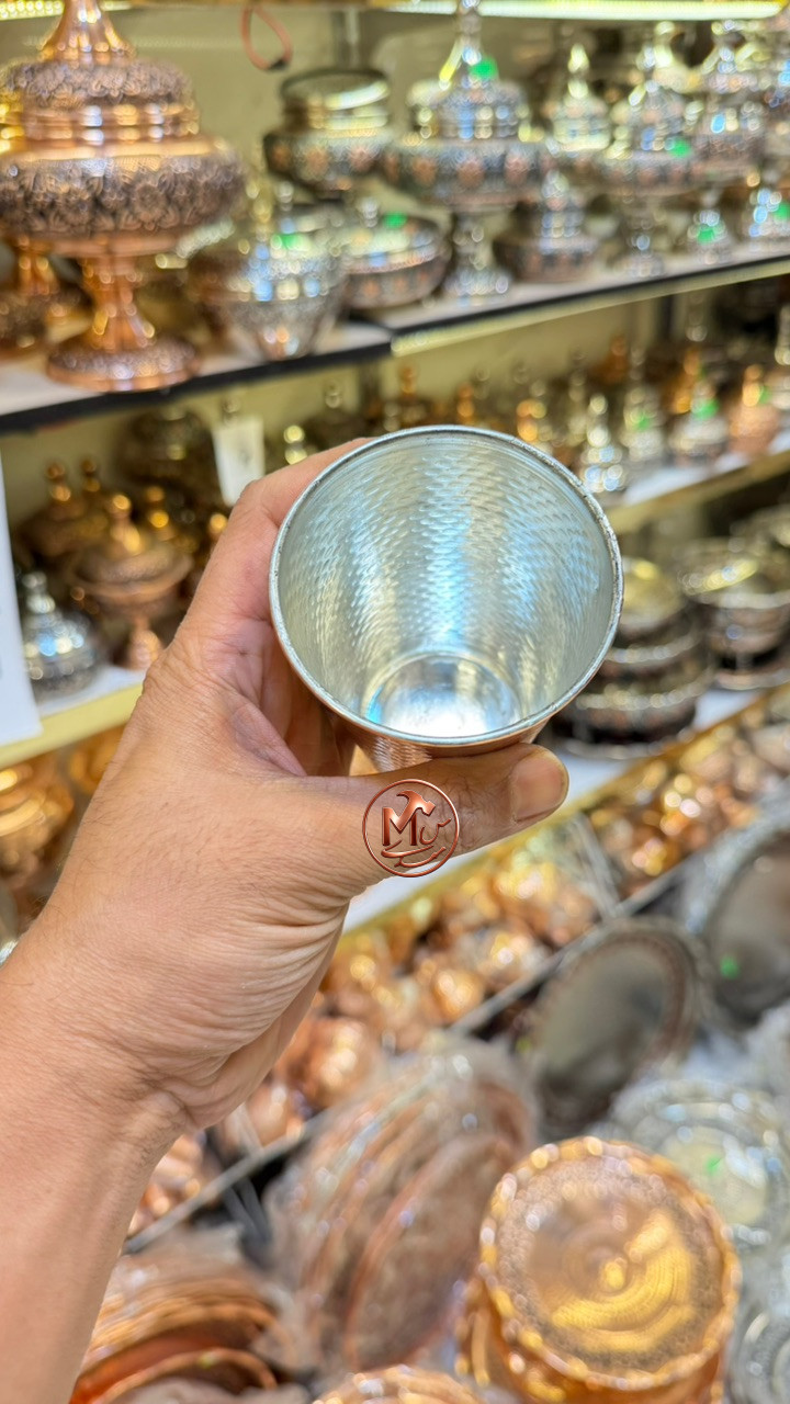 لیوان مسی چکشی بدون دسته — تصویر ۵