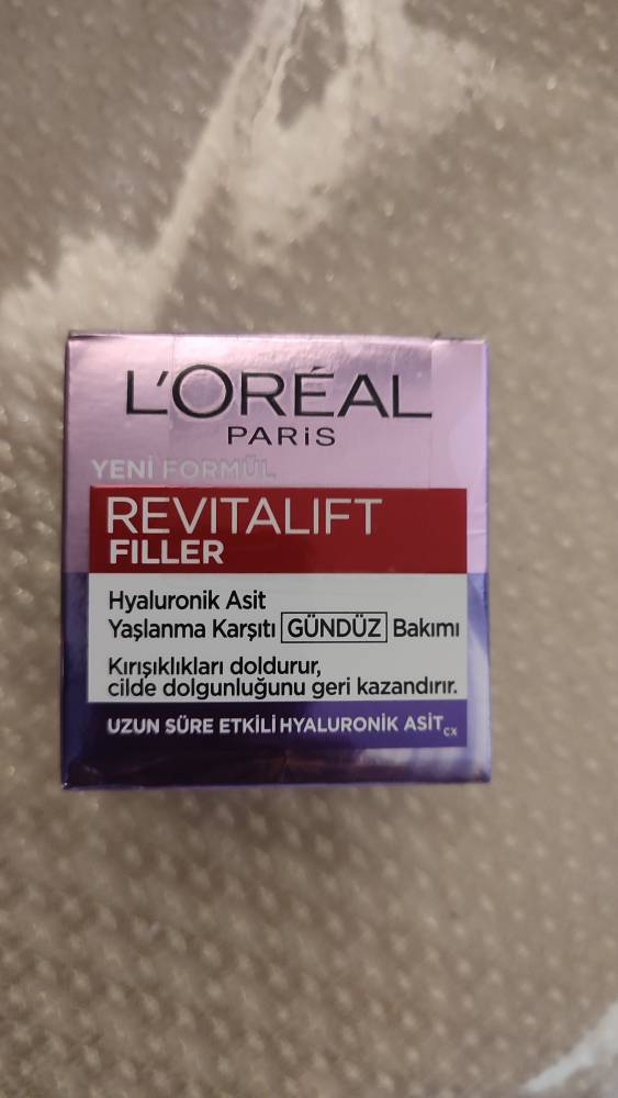 کرم روز لیفت و پر کننده صورت رویتالیفت فیلر لورال Loreal Paris Revitalift Filler Day Cream