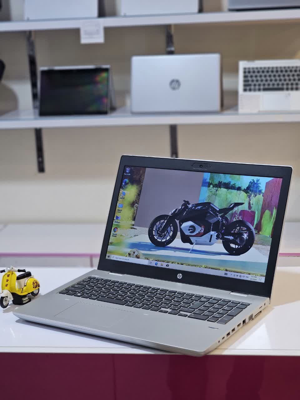 لپ‌تاپ HP 650 G4 | Core i7 نسل 8 | رم 8GB | SSD 256GB