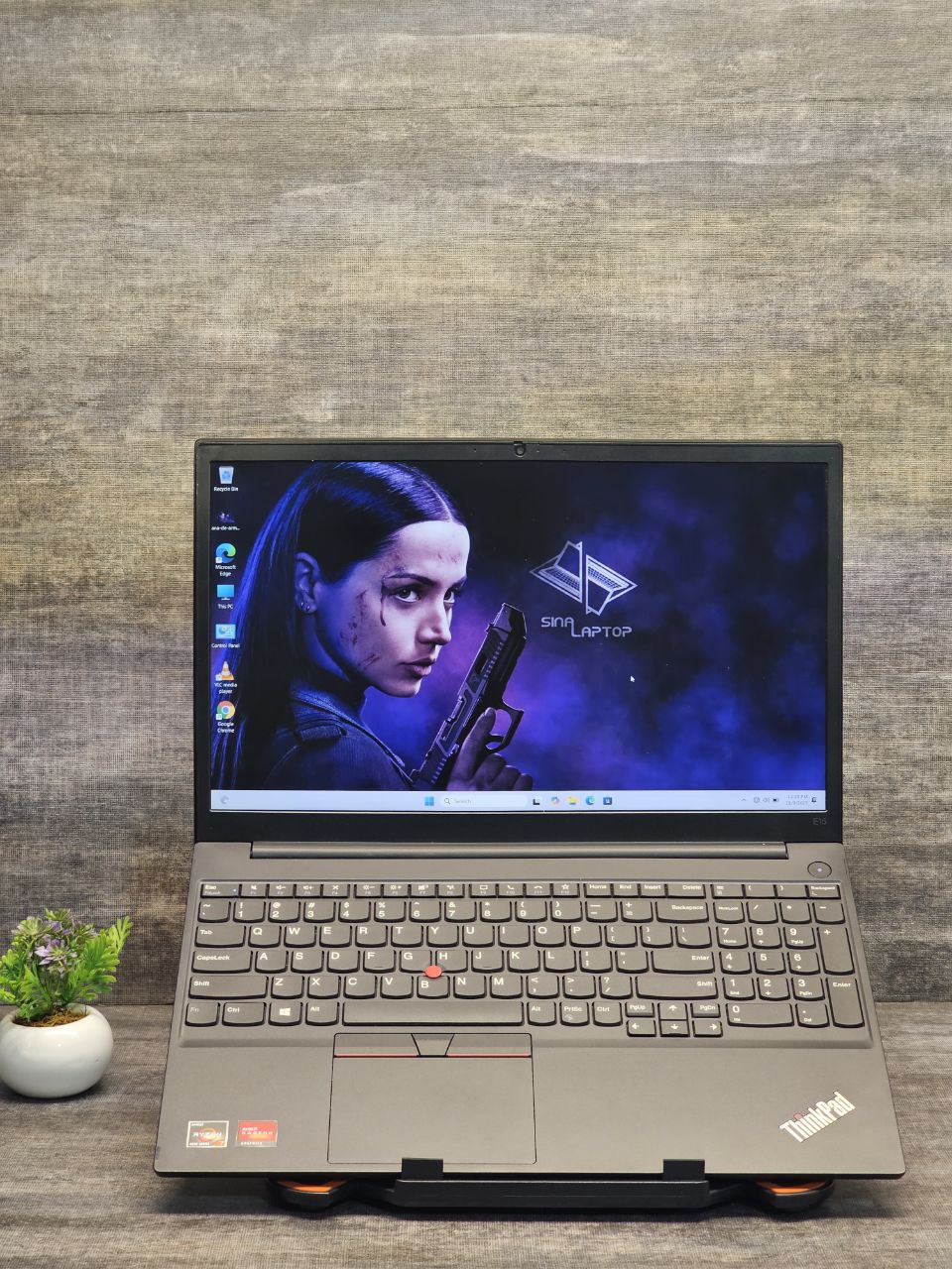 Lenovo E15 Ryzen 7-4700 | لپ تاپ لنوو E15 با رم 16 و SSD 256 گیگ