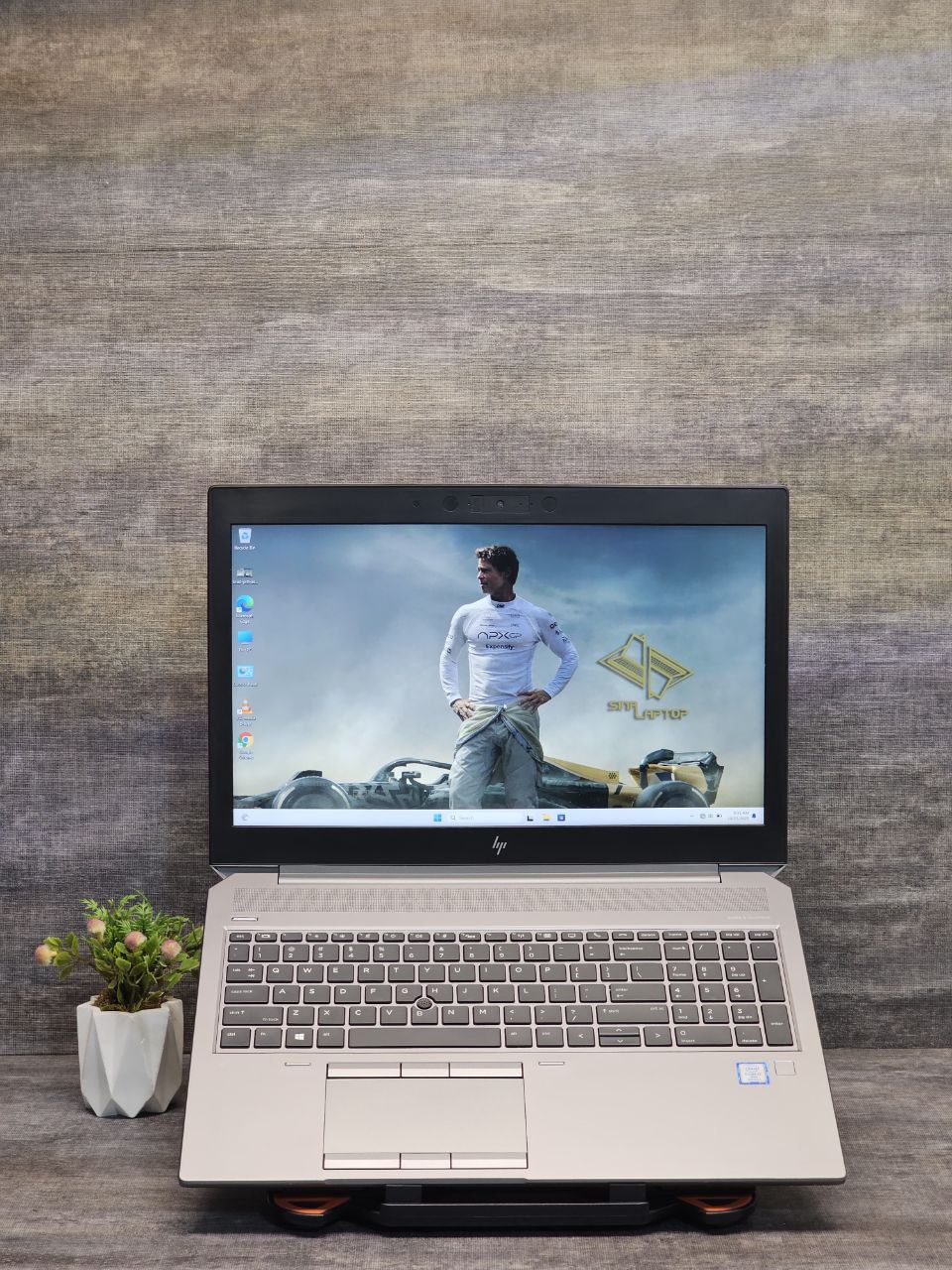 لپ تاپ HP ZBook 15 G6 Core i7-9850H رم 16 و گرافیک4GB Quadro T1000