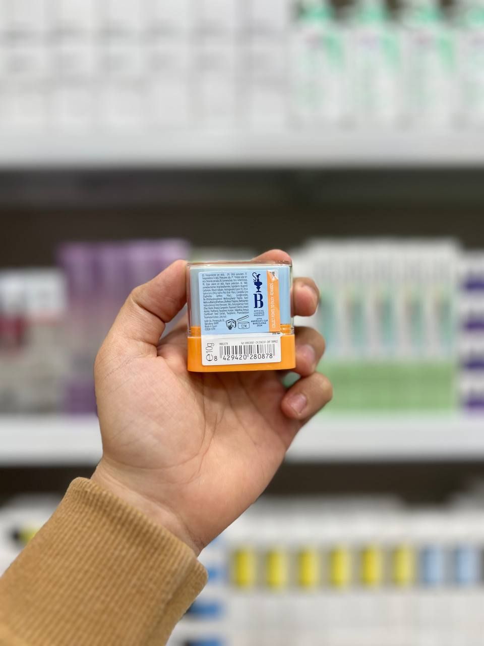 ضدآفتاب استیکی ایزیدن اصلی قیمت مناسب — تصویر ۴