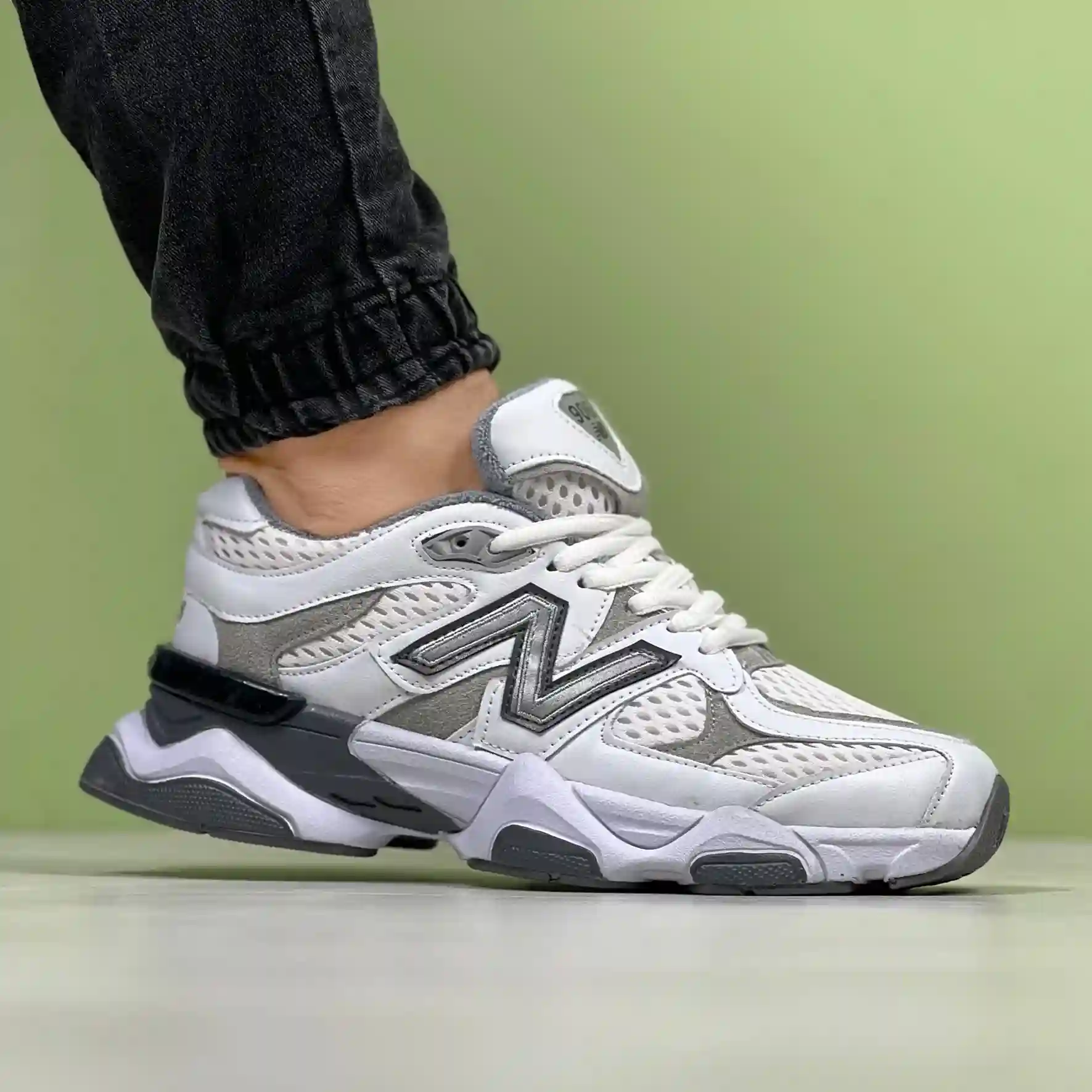 کتونی نیوبالانس ۹۰۶۰ ست زن و مرد new balance 9060 کد 1526