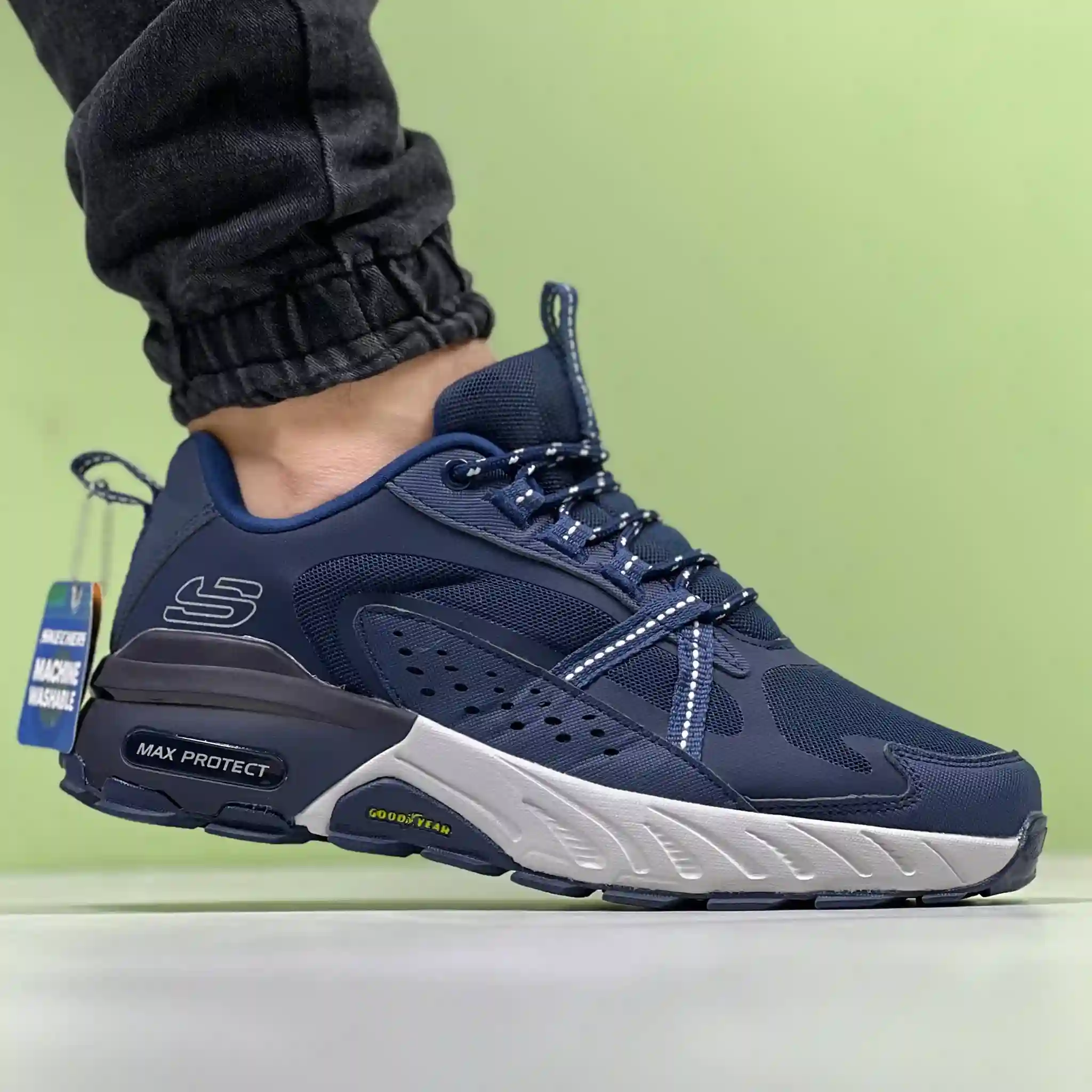 کتونی روزمره گودیر اسکیچرز skechers مردانه ۲۰۲۶ کد 1447