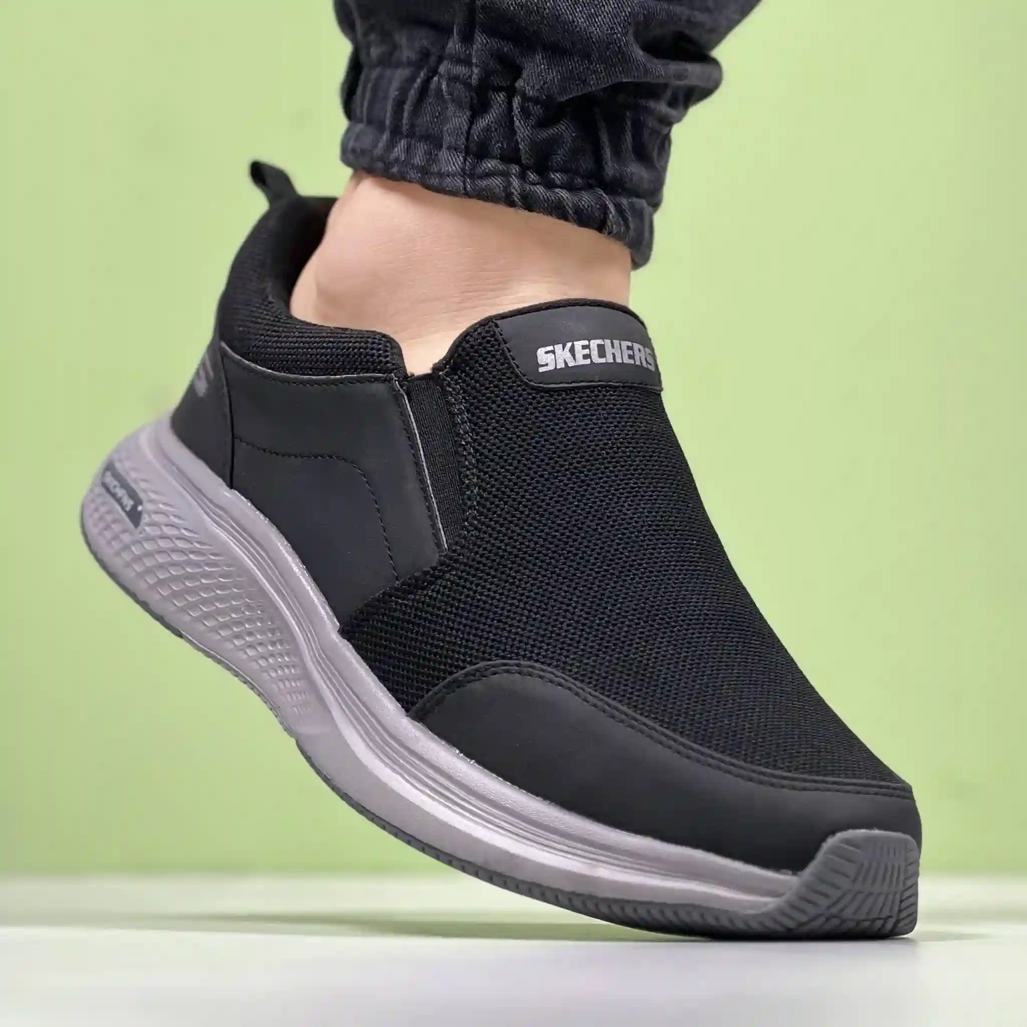 کتونی طبی اسکیچرز skechers مردانه ۲۰۲۶ کد 1446 — تصویر ۵