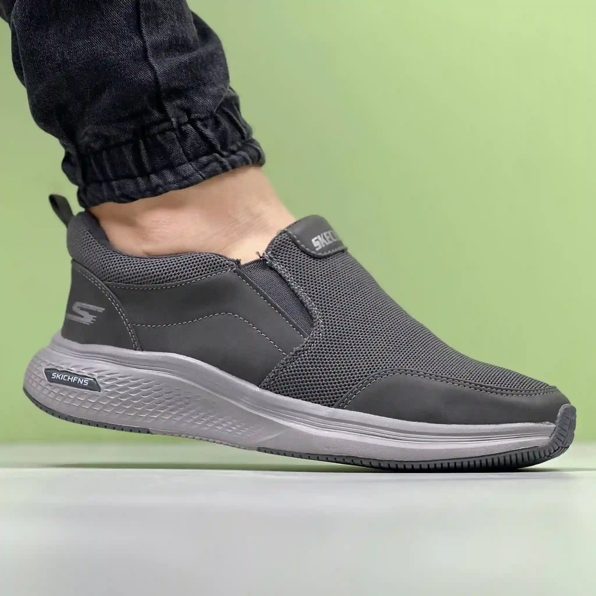 کتونی طبی اسکیچرز skechers مردانه ۲۰۲۶ کد 1446 — تصویر ۳
