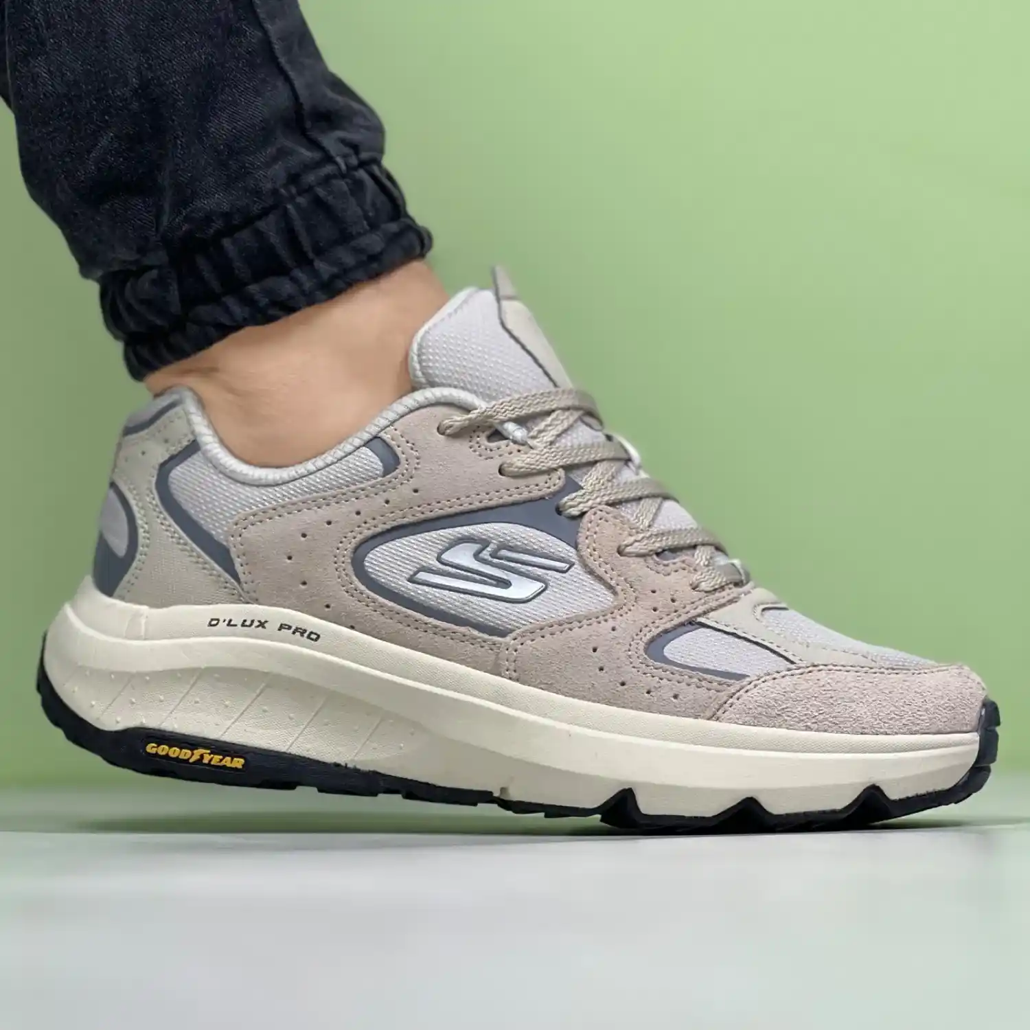 کتونی اسکیچرز دی لوکس پرو skechers d-lux pro درجه ۱ طبی مردانه کد 1402
