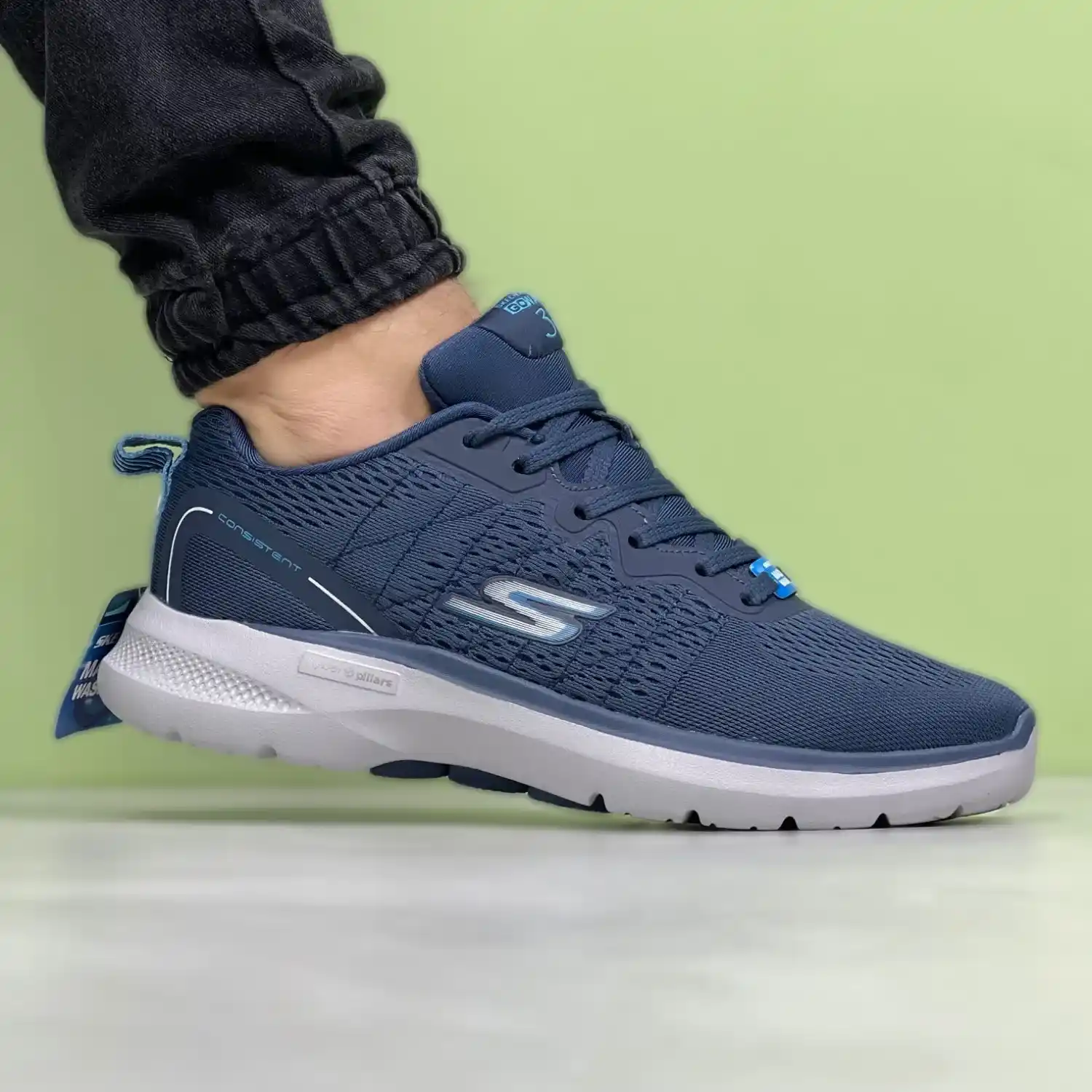 کتونی اسکیچرز نیو کوانتوم skechers new cuantom درجه ۱ طبی مردانه کد 1400