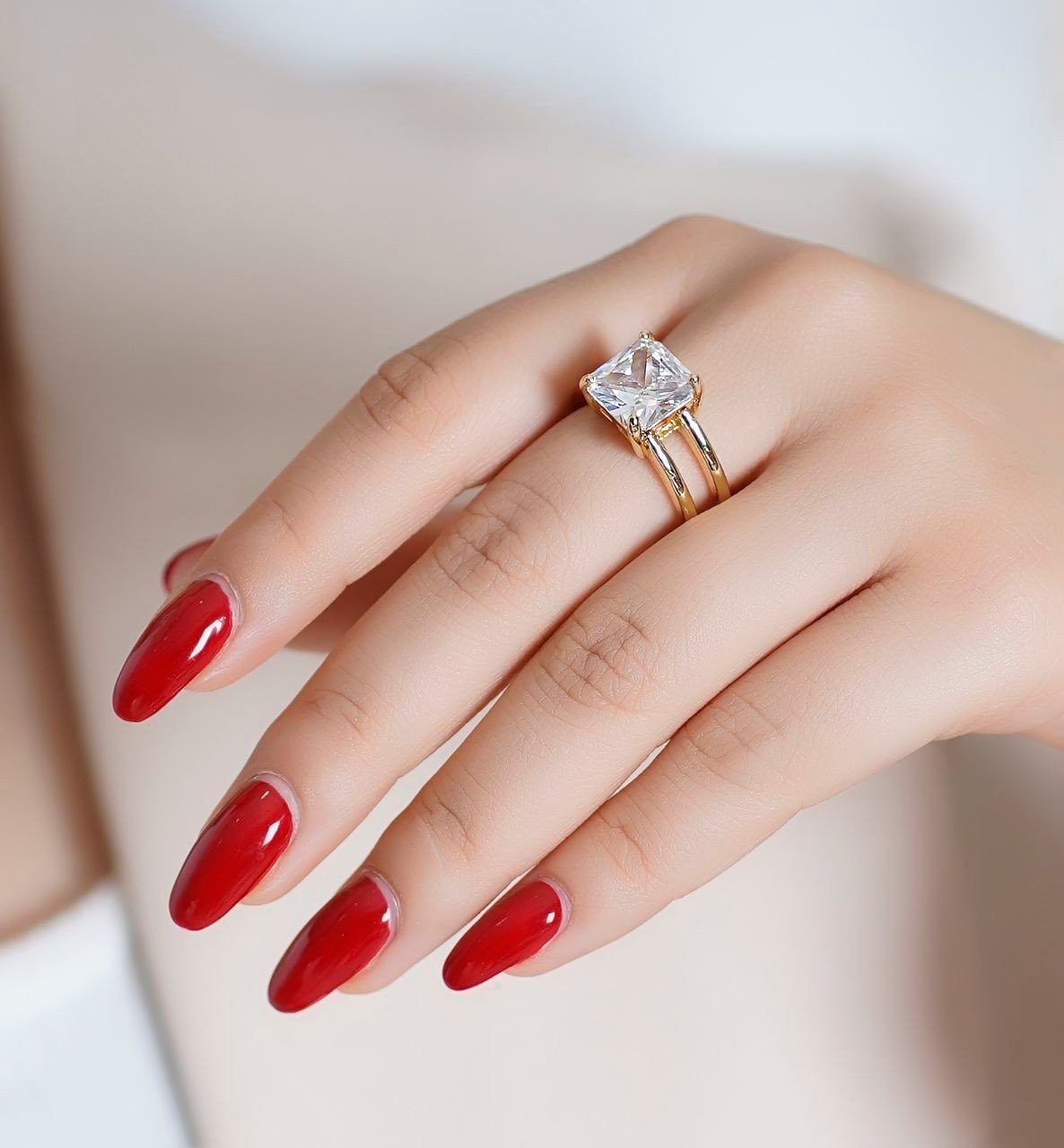 انگشتر زنانه تک نگین کد RS-589
