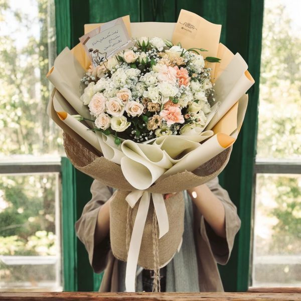 ارسال گل طبیعی برای قنادی عمه عادله تهرانسر