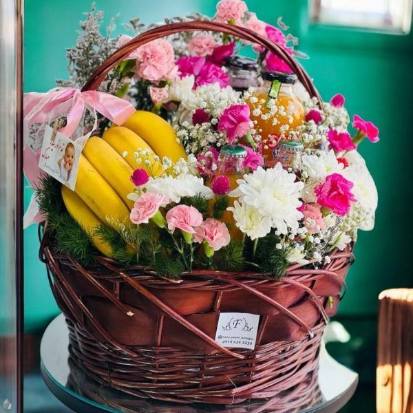 ارسال گل طبیعی برای قنادی پاستور در تهران
