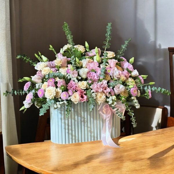 ارسال گل طبیعی برای پارک دلفین تهران