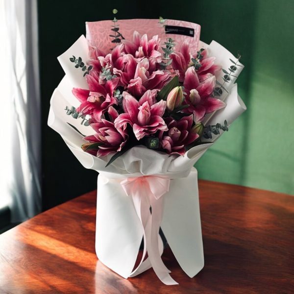 ارسال گل طبیعی برای صندوق گنجینه زرین شهر تهران