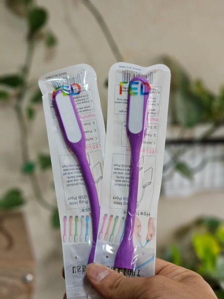چراغ مطالعه usb پایه دار — تصویر ۳