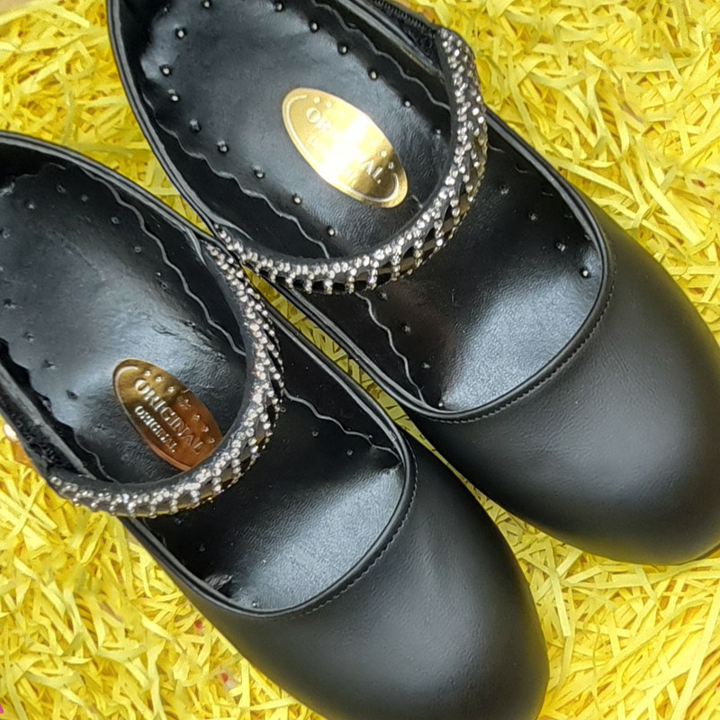 کفش رسمی دخترانه مدل O-BLZM81 — تصویر ۴