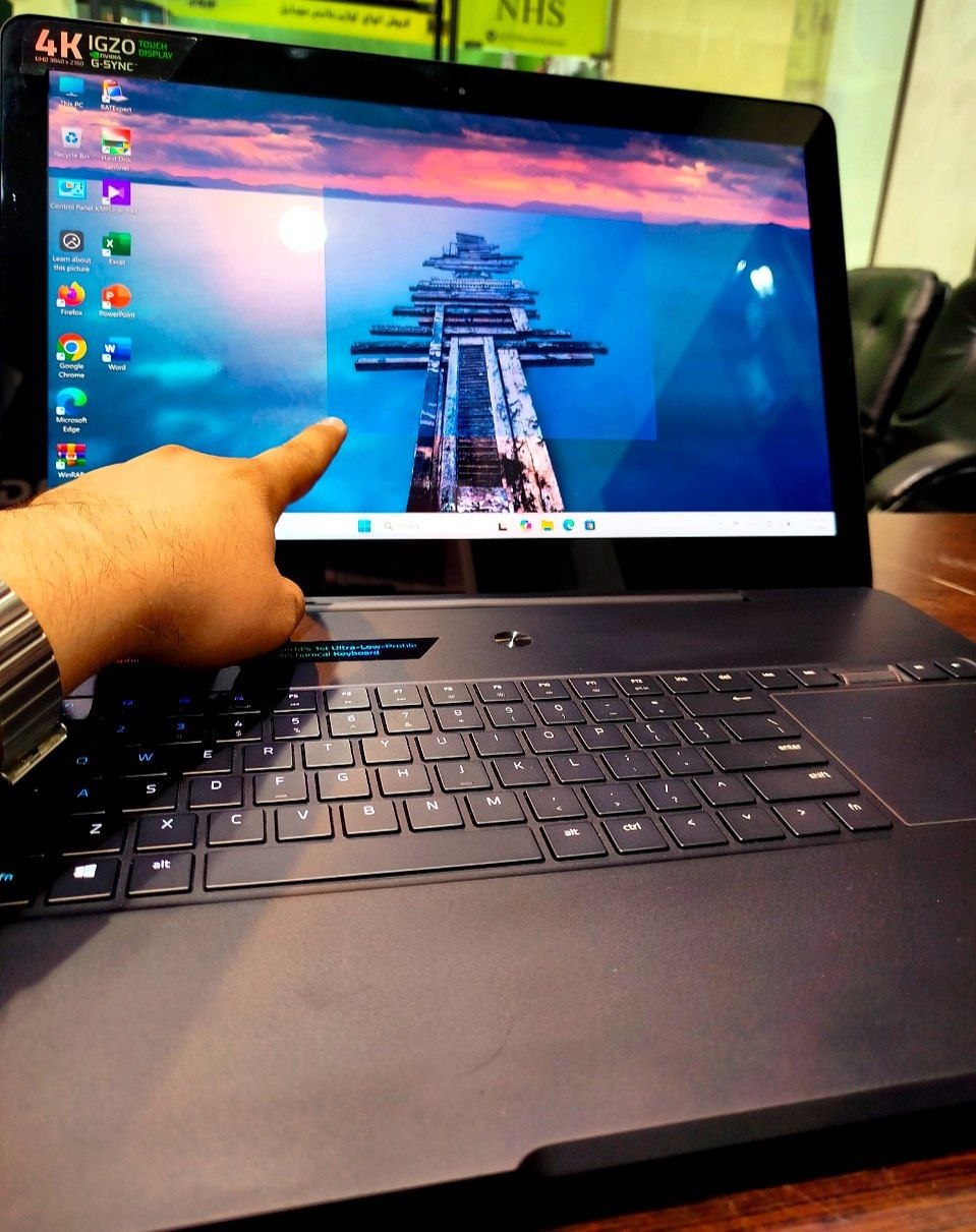 لپ تاپ استوک RAZER BLADE PRO CORE i7-6700HQ/32GB/512SSD M.2/GEFORCE GTX 1080 8GB UP 16GB — تصویر ۶