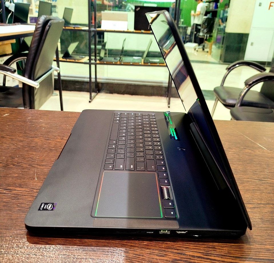 لپ تاپ استوک RAZER BLADE PRO CORE i7-6700HQ/32GB/512SSD M.2/GEFORCE GTX 1080 8GB UP 16GB — تصویر ۴