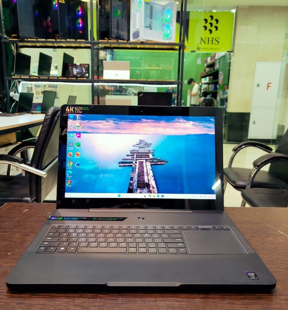 لپ تاپ استوک RAZER BLADE PRO CORE i7-6700HQ/32GB/512SSD M.2/GEFORCE GTX 1080 8GB UP 16GB — تصویر ۲