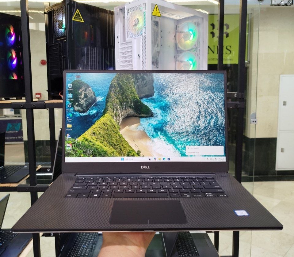لپ تاپ استوک DELL PERCISION 5540 CORE i7-9850H/16GB/512SSD/NVIDIA QUADRO T1000