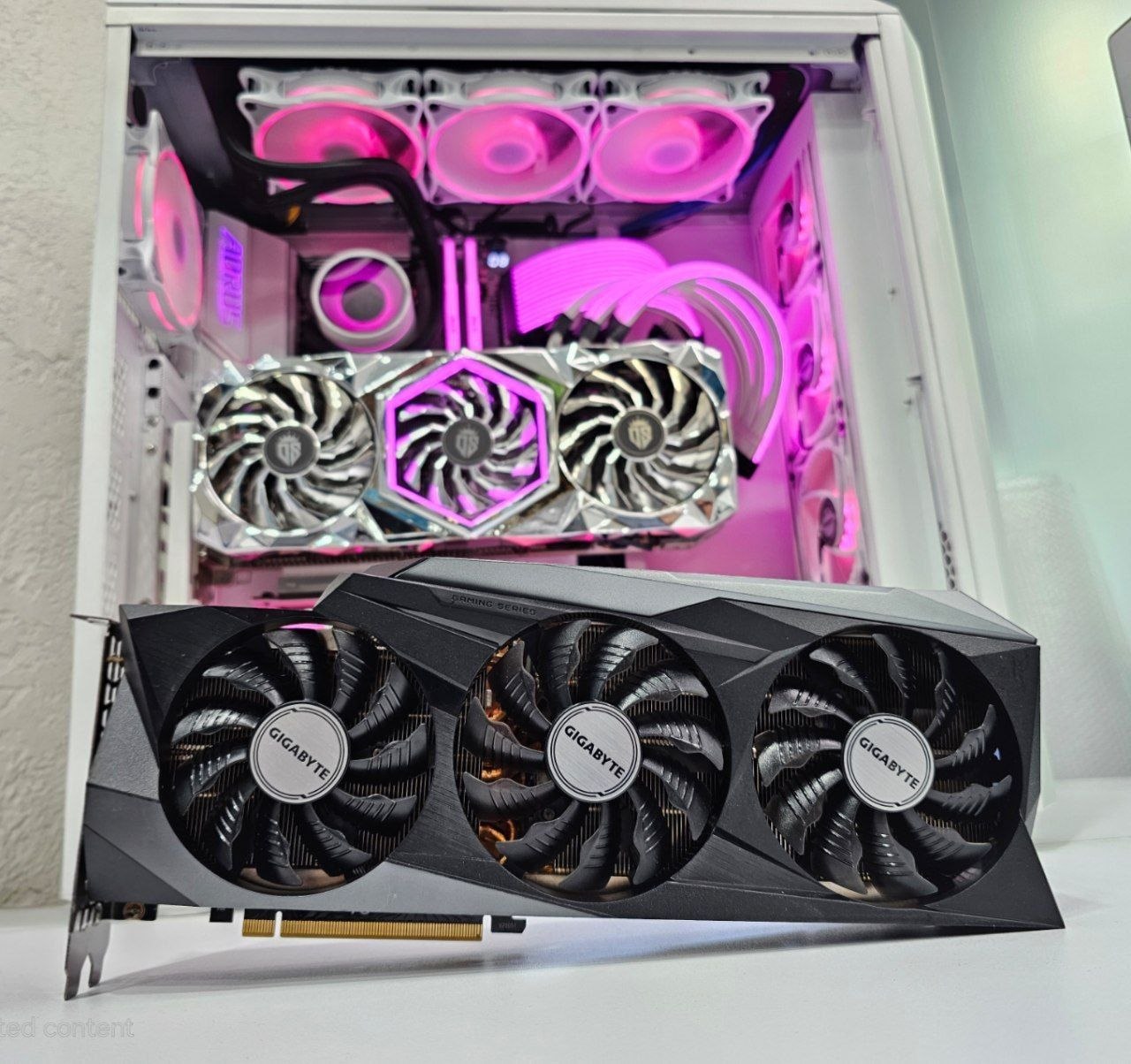 کارت گرافیک GIGABYTE RTX 3080 GAMING OC 10GB استوک | نکس جنریشن - تخصصی ترین قطعات گیمینگ و رندر