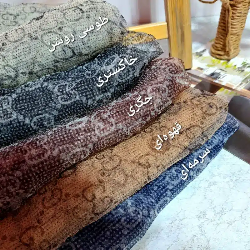 شال حریر شیشه ای پفکی دور زیپ گوچی کد 3041 — تصویر ۳