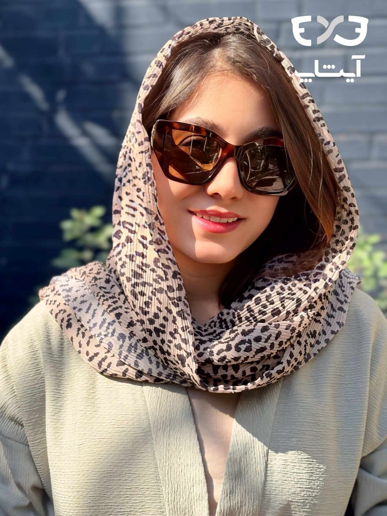 عینک آفتابی توری برچ TORY BURCH کد 7187 — تصویر ۳