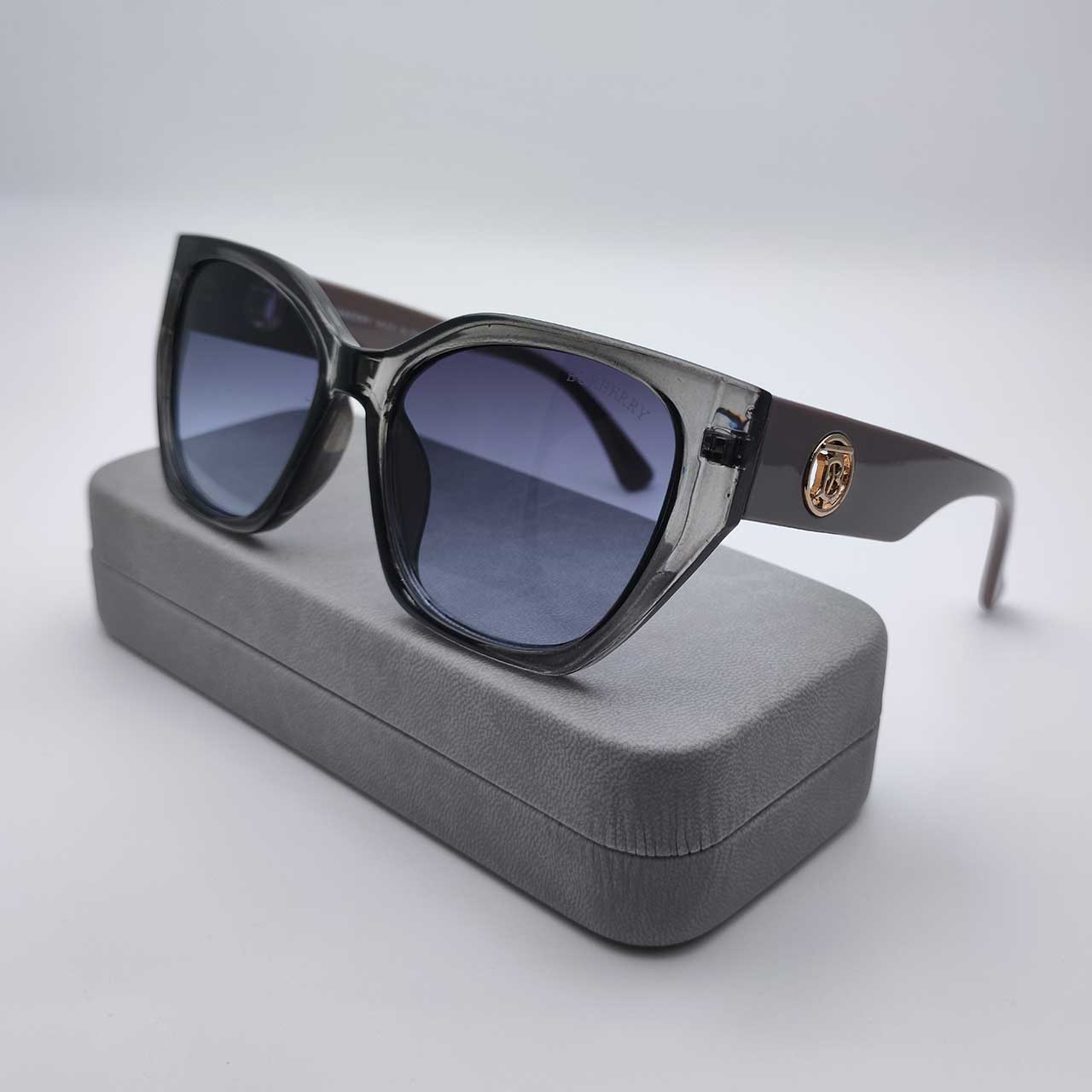 عینک آفتابی زنانه بربری کد Burberry 88009 — تصویر ۵