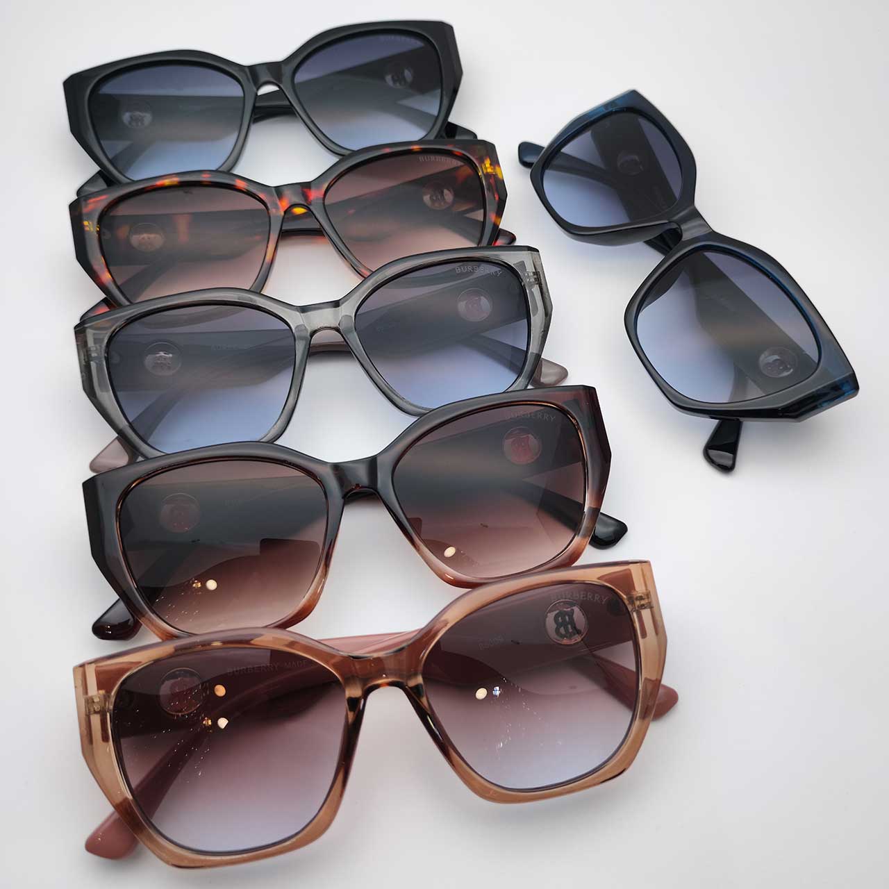 عینک آفتابی زنانه بربری کد Burberry 88009