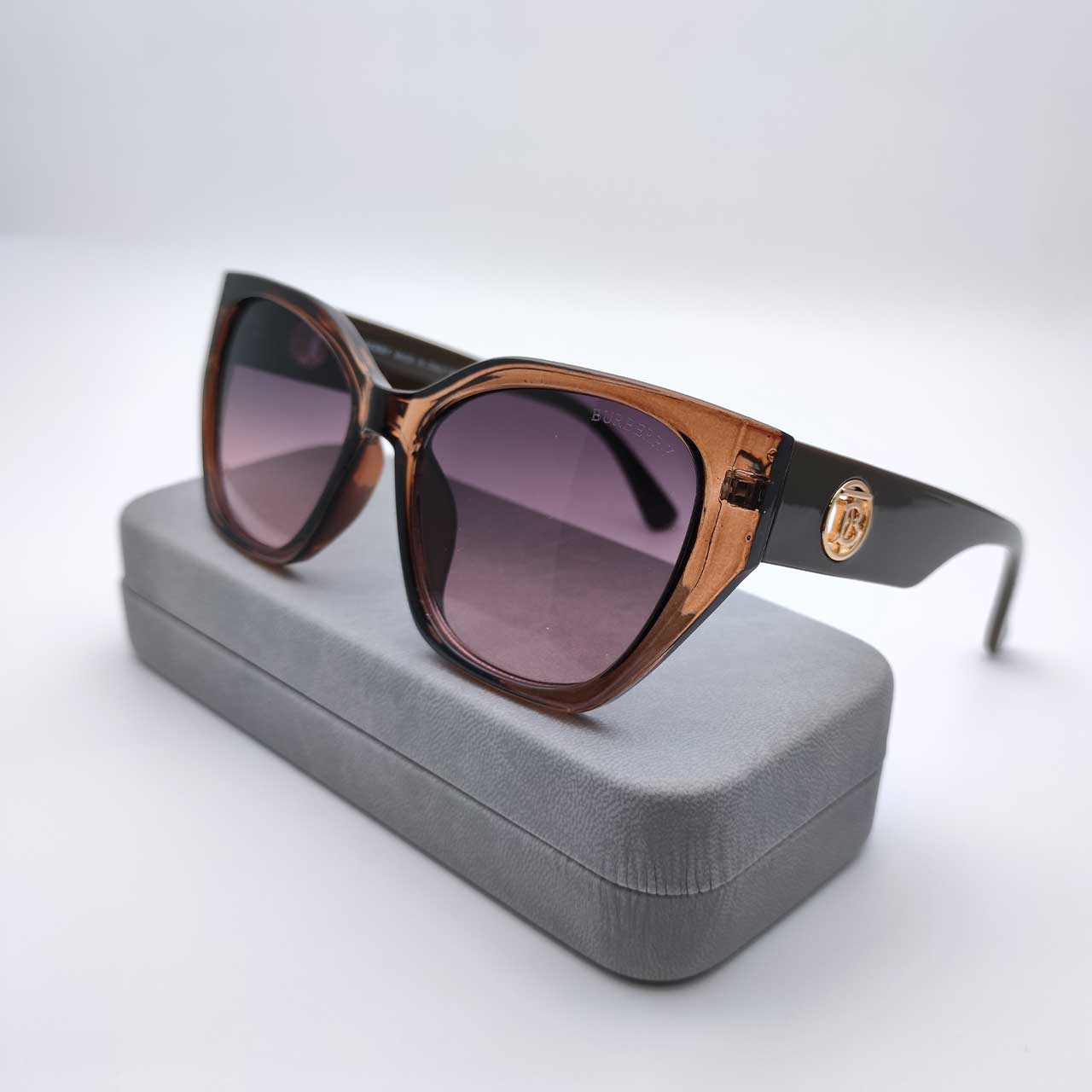 عینک آفتابی زنانه بربری کد Burberry 22028 — تصویر ۵