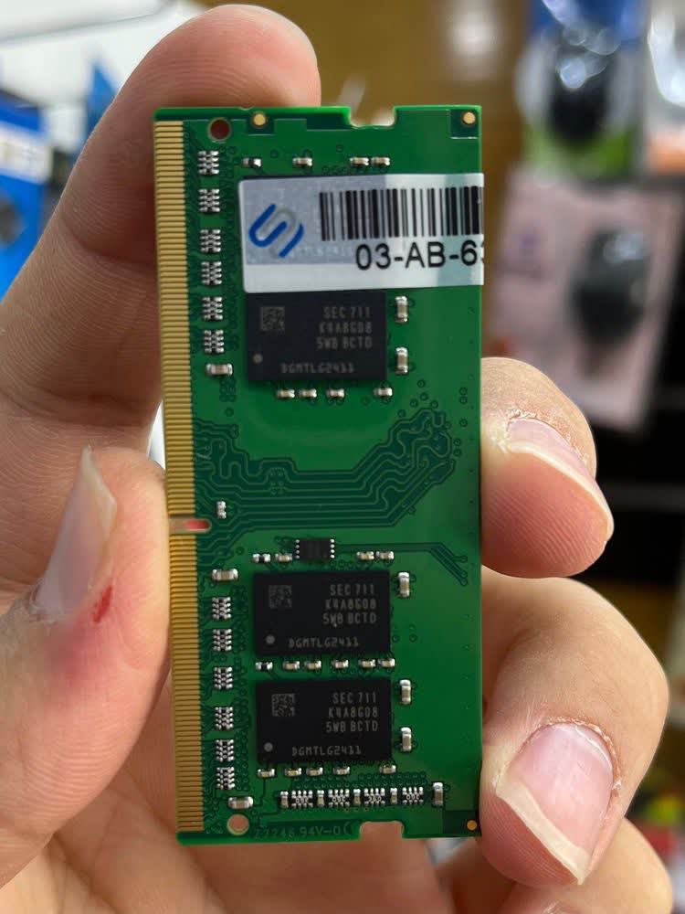 رم لپ تاپ DDR4 – PC4 ظرفیت 8 گیگابایت فرکانس 2400 برند سامسونگ