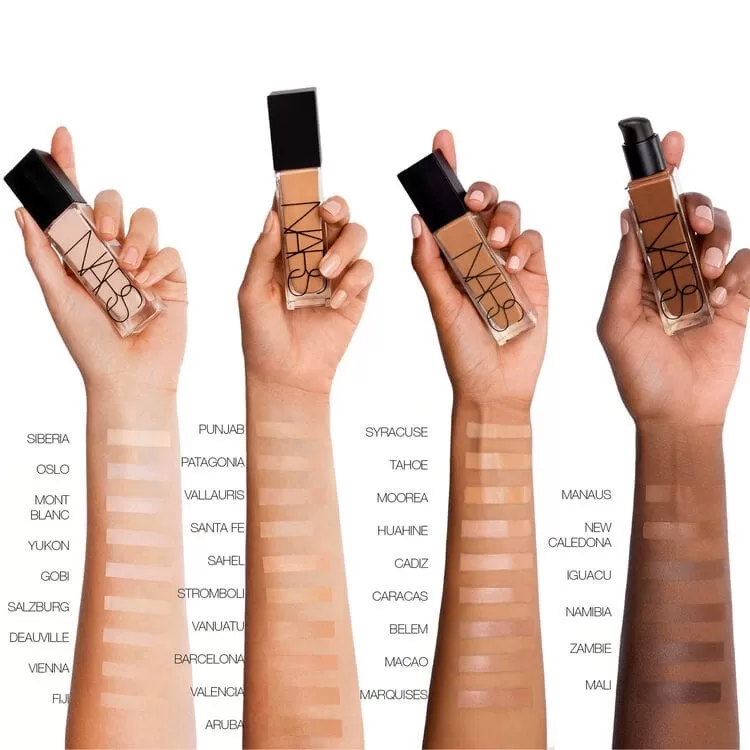 کرم پودر نارس Natural Radiant — تصویر ۳
