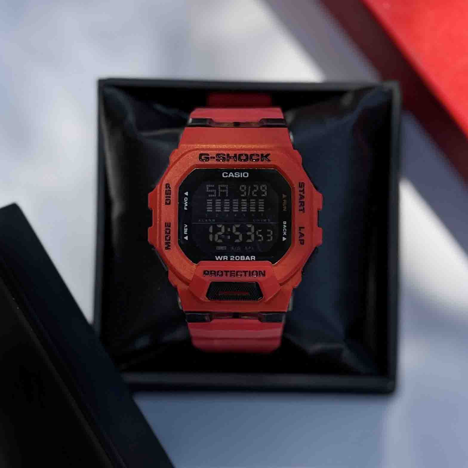ساعت اسپرت جی شاک G-shock کد (7020)