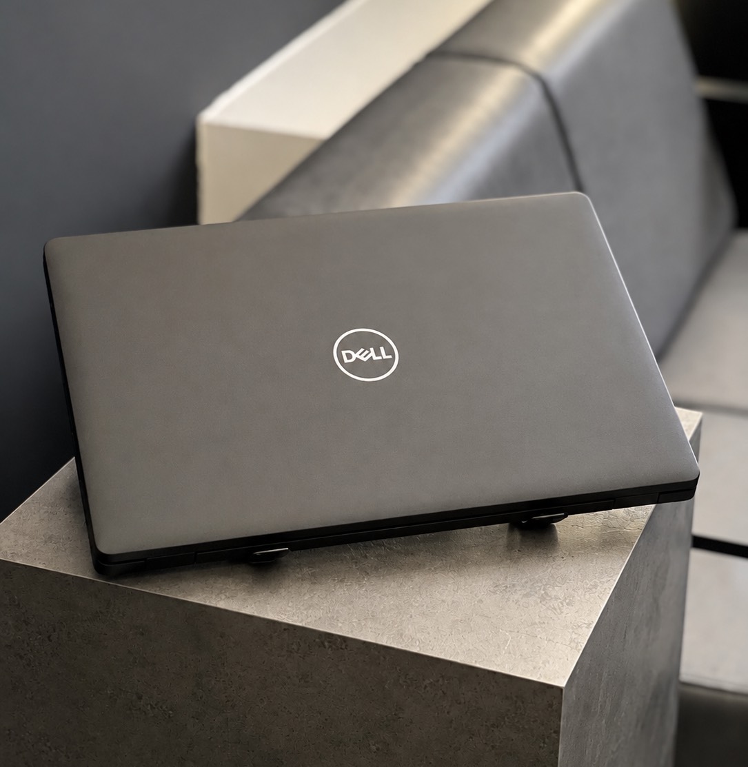 لپتاپ استوک دل مدل Dell Latitude ۵۵۰۰