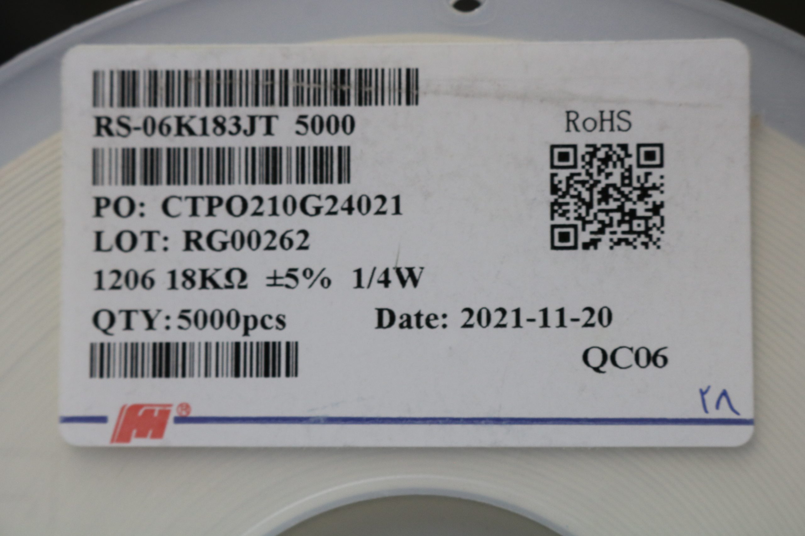 مقاومت 18 کیلو اهم SMD 1206 — تصویر ۲