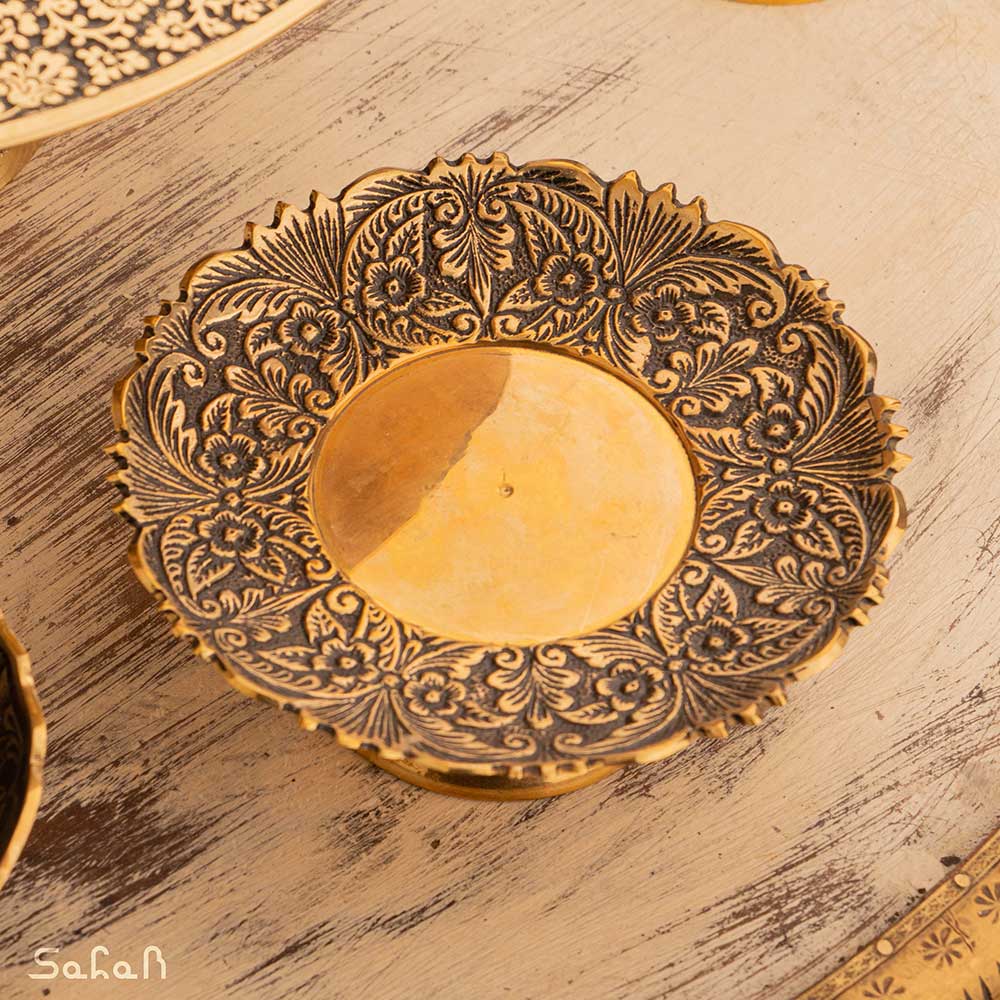 ست پذیرایی برنجی آنتیک کد 403 — تصویر ۴