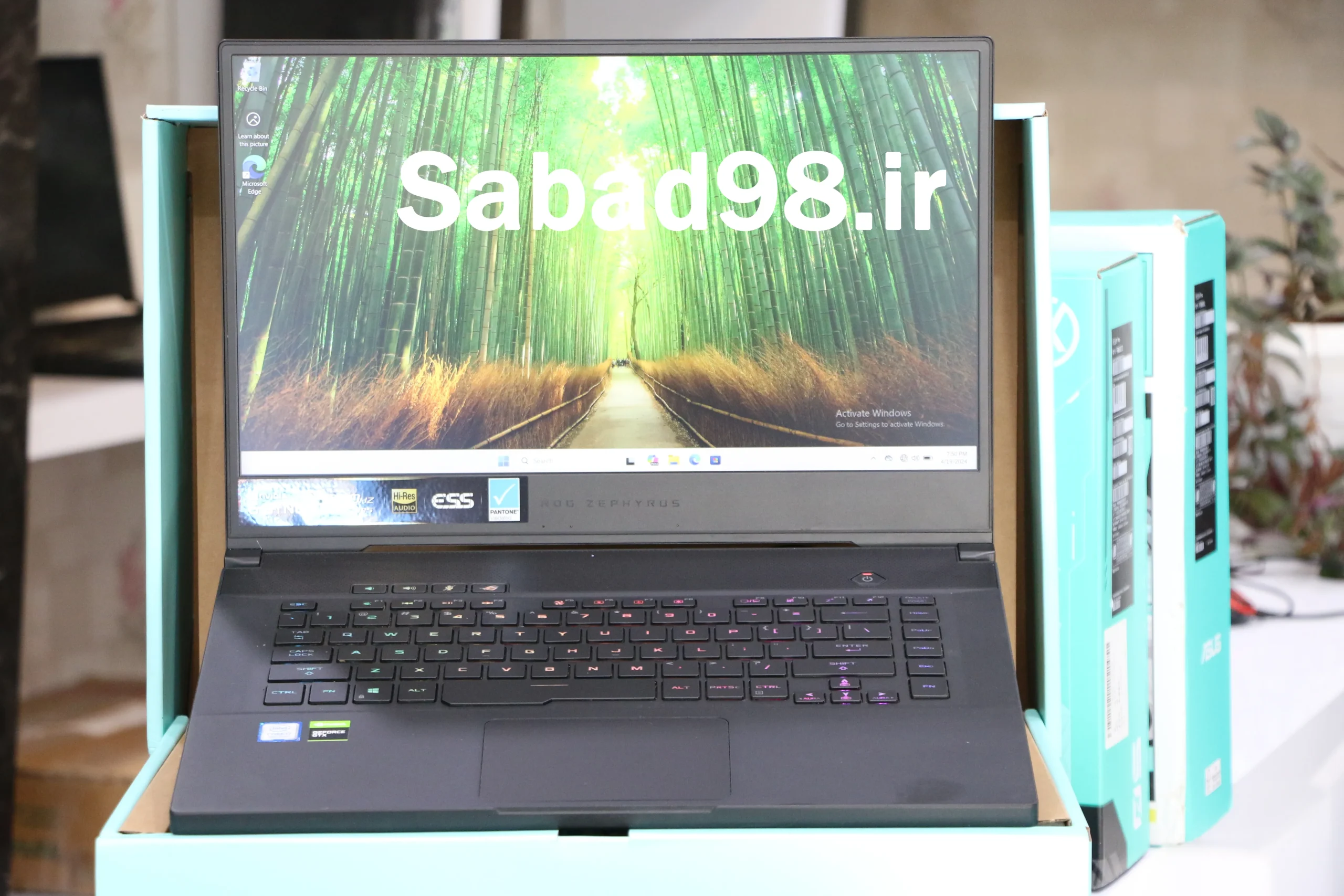 لپ تاپ Asus ROG Zephyrus S15 i7 9750H | 16GB | 512GB SSD | RTX2070 8GB | 15.6 inch FHD + Box